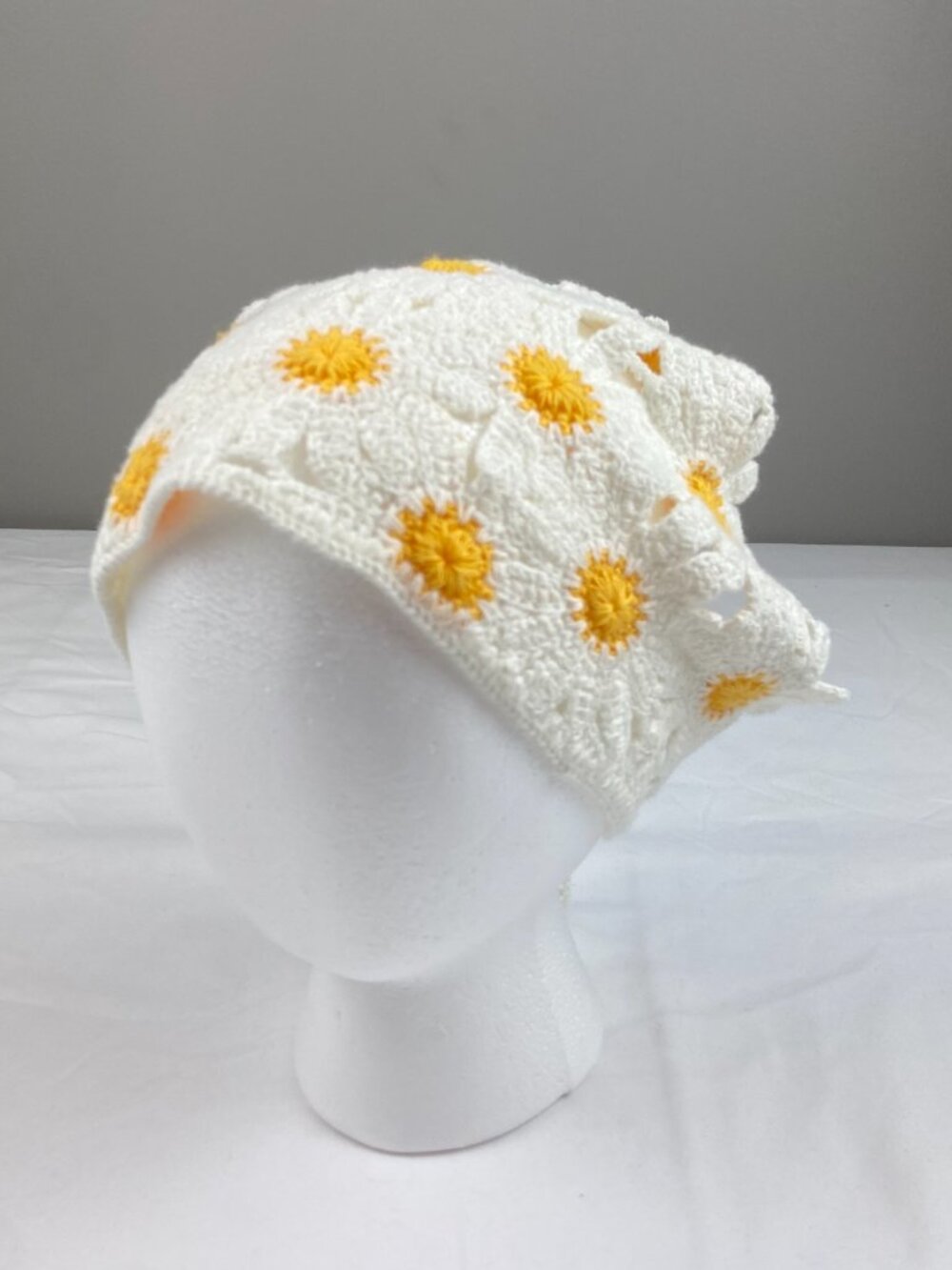 Crochet White & Yellow Daisy Head Scarf Half Bandana Summer Boho Festival - Picture 5 of 8